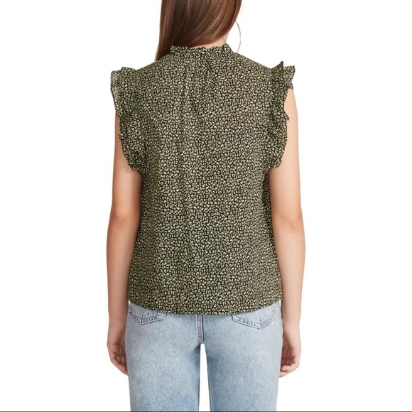 NWT! BB Dakota by Steve Madden | Cotton Valle Flutter Sleeve Blouse - Black - Picture 5 of 8